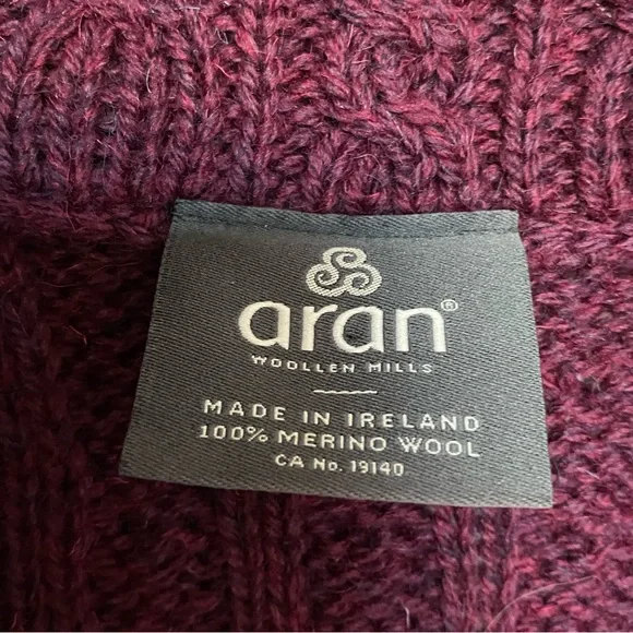 Aran Woollen Mills 100% Merino Wool Burgundy Cardigan, size S - Picture 5 of 9